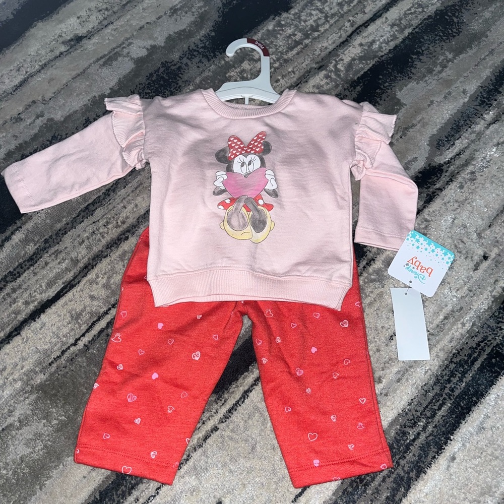 NWT Disney baby Minnie Mouse baby set